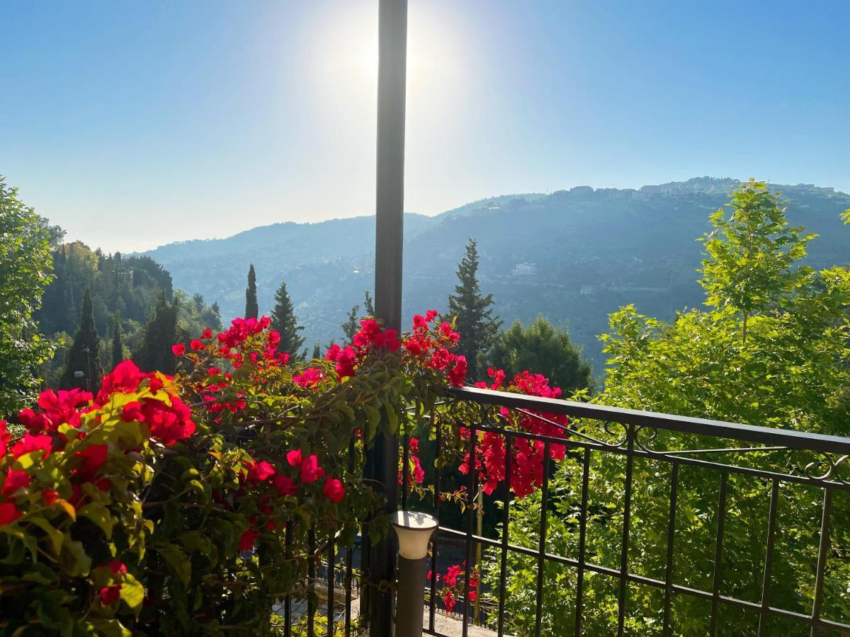 Hotel Beit Lebbos Beit ed-Din Exterior foto