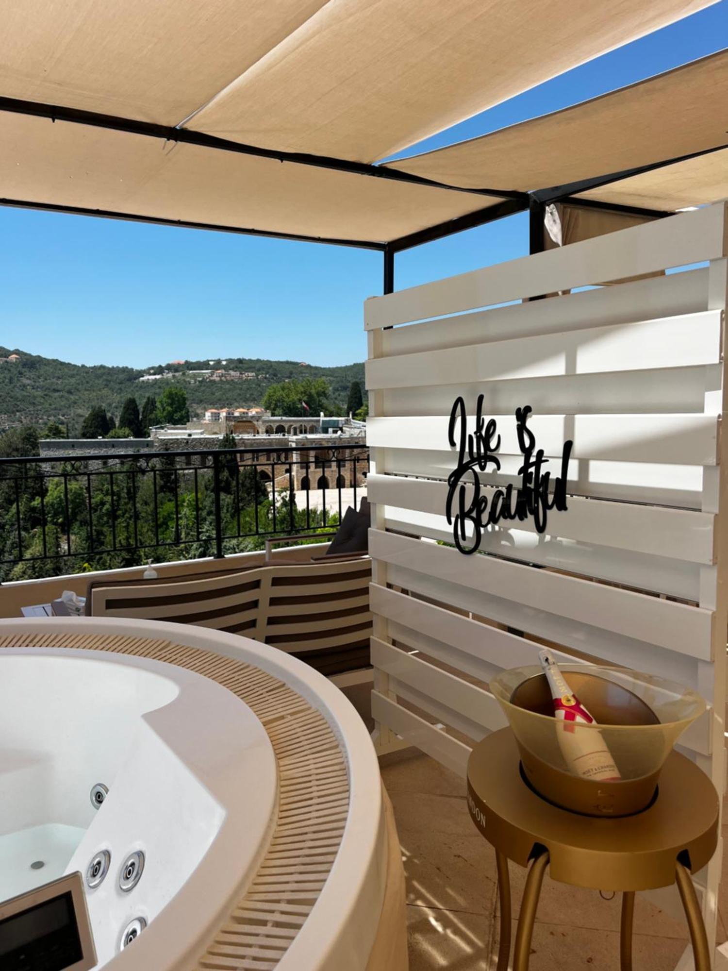 Hotel Beit Lebbos Beit ed-Din Exterior foto