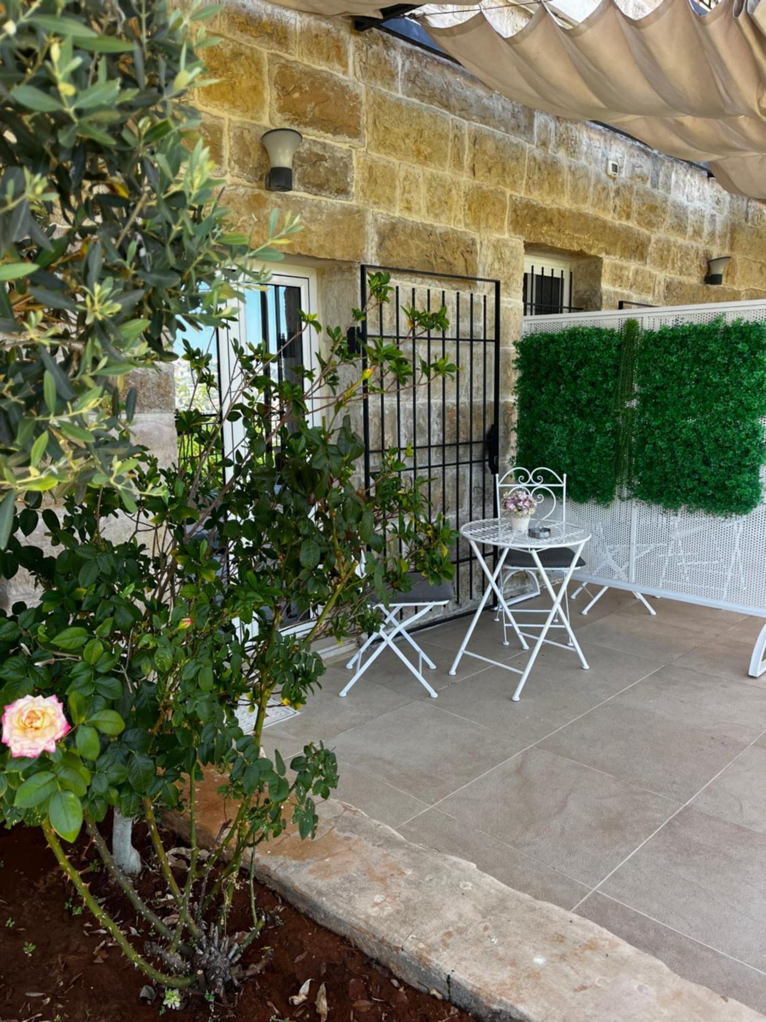 Hotel Beit Lebbos Beit ed-Din Exterior foto