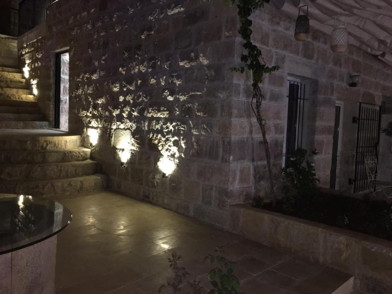 Hotel Beit Lebbos Beit ed-Din Exterior foto
