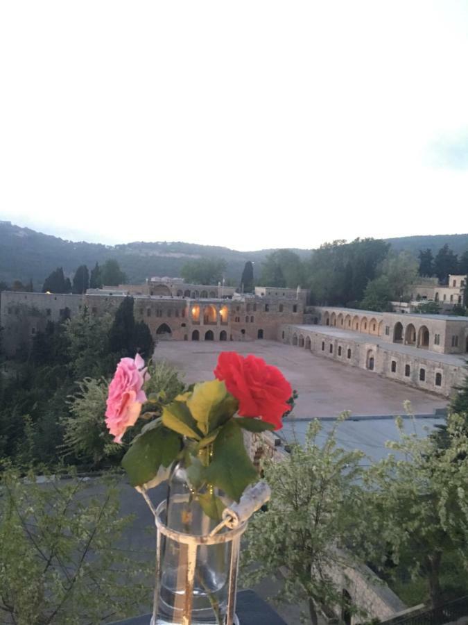 Hotel Beit Lebbos Beit ed-Din Exterior foto